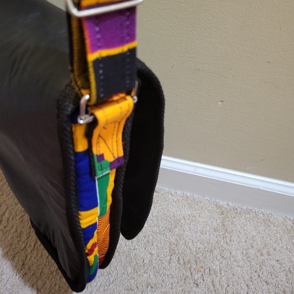 Africa cross bag